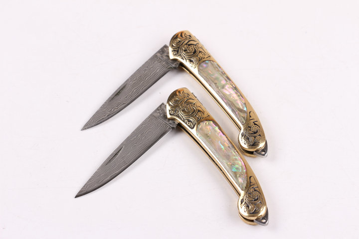 Beautiful queen Damascus no lock small folding knife UD402327 